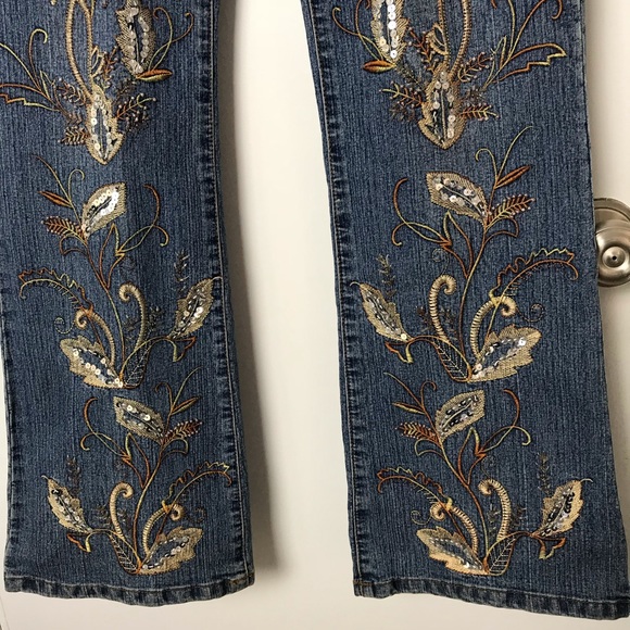 Daniel Jeans. Woman’s Flare size 13/14. - Picture 2 of 7